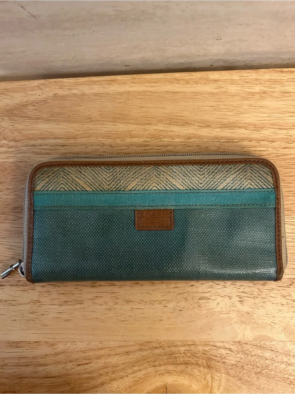 Fossil Teal and Tan Zip Wallet with Herringbone Accent